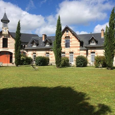 La Bretauche Apartment Checy Exterior foto